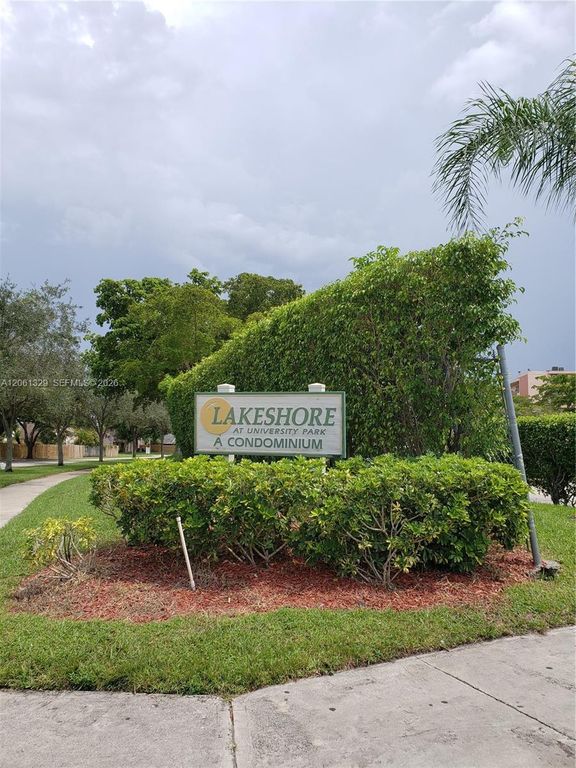 8550 N Sherman Circle 303, Miramar, FL 33025