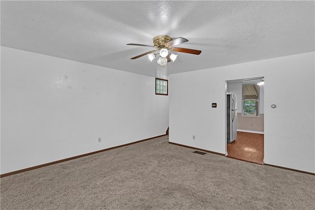 204 Johnston Ave, Hazelwood, PA 15207