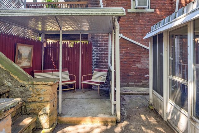 204 Johnston Ave, Hazelwood, PA 15207