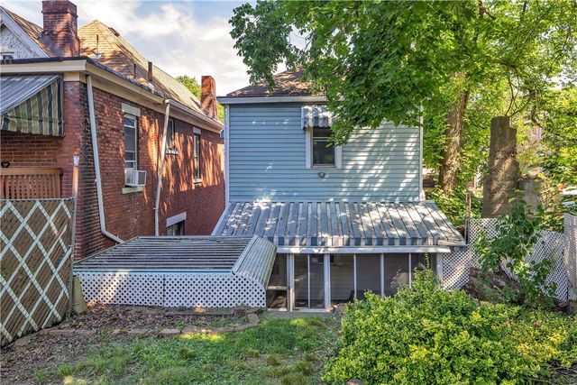 204 Johnston Ave, Hazelwood, PA 15207