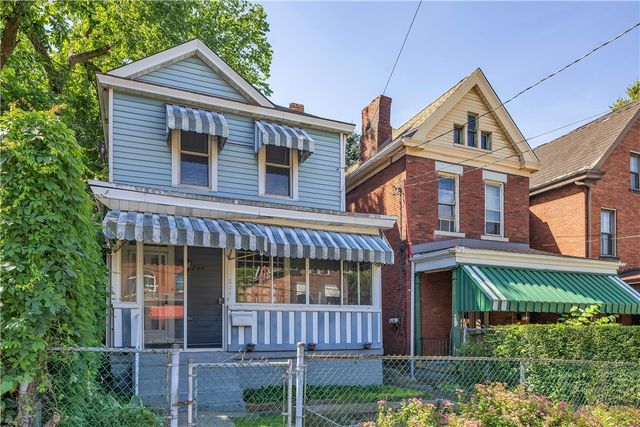 204 Johnston Ave, Hazelwood, PA 15207