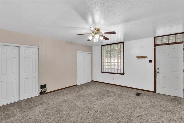 204 Johnston Ave, Hazelwood, PA 15207