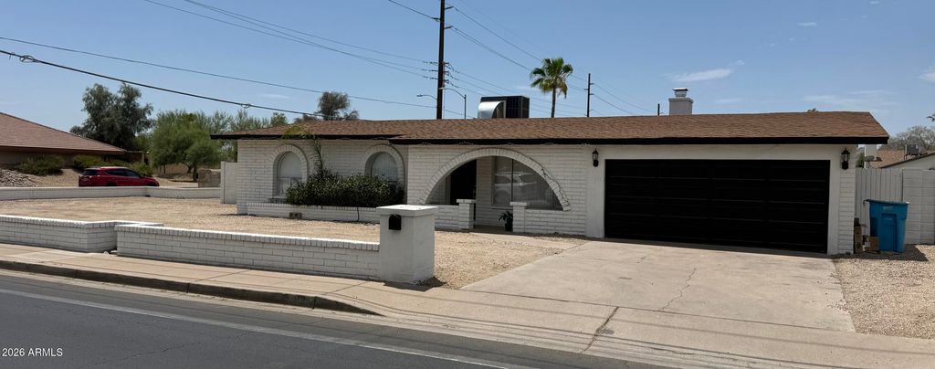 3131 E SWEETWATER Avenue, Phoenix, AZ 85032