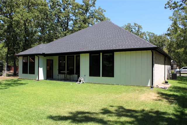 207 Driftwood Drive, Trinidad, TX 75163