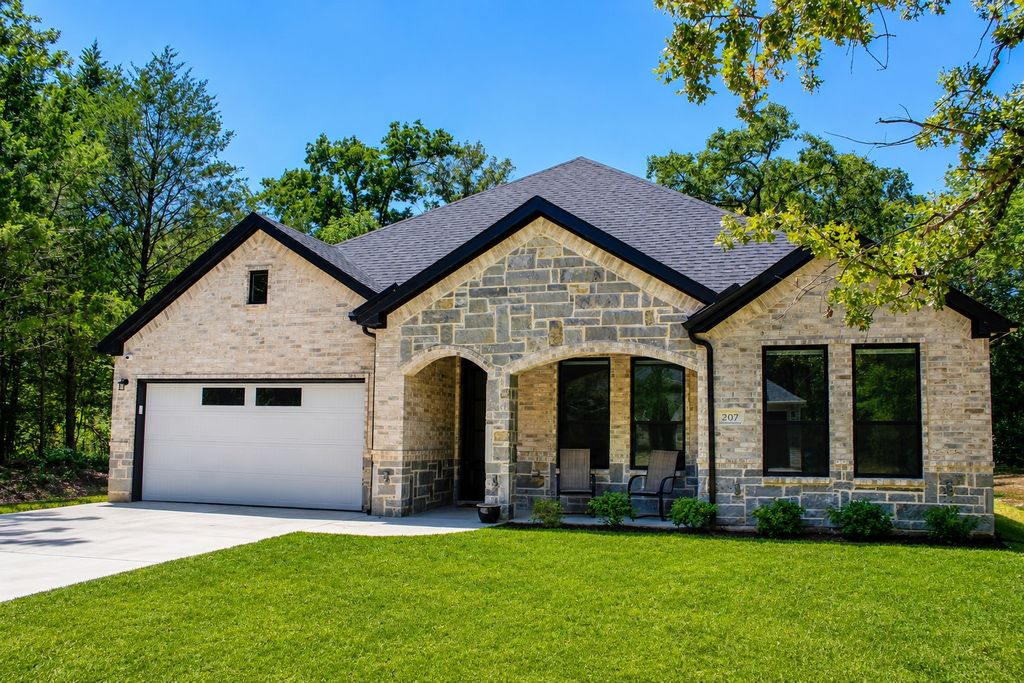 207 Driftwood Drive, Trinidad, TX 75163