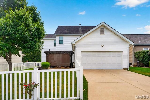 206 Hawksbury Place, O'fallon, MO 63368