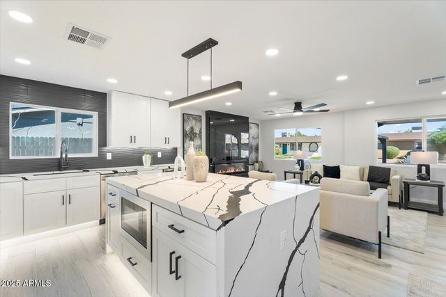 14820 N 35TH Street, Phoenix, AZ 85032