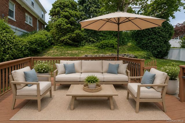 303 Livingston Avenue, Mamaroneck, NY 10543