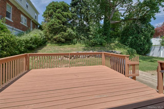 303 Livingston Avenue, Mamaroneck, NY 10543