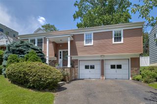 303 Livingston Avenue, Mamaroneck, NY 10543