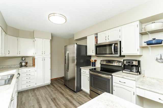 4006 Katie Lane NW, Rochester, MN 55901