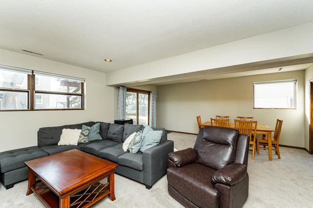 4006 Katie Lane NW, Rochester, MN 55901