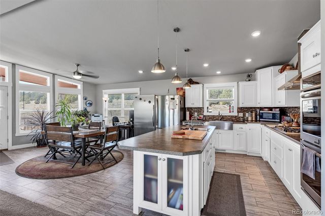 1787 17th Trail, Cotopaxi, CO 81223