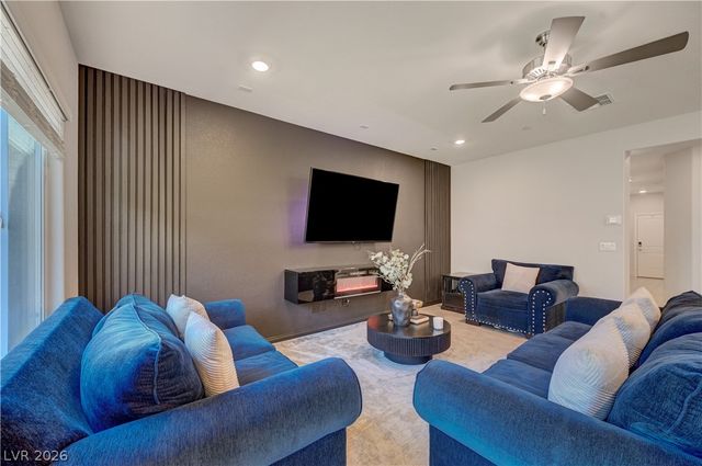 10760 Hickam Avenue, Las Vegas, NV 89129