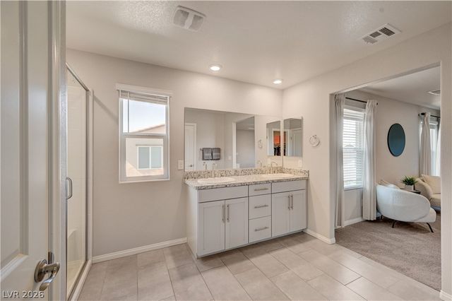 10760 Hickam Avenue, Las Vegas, NV 89129