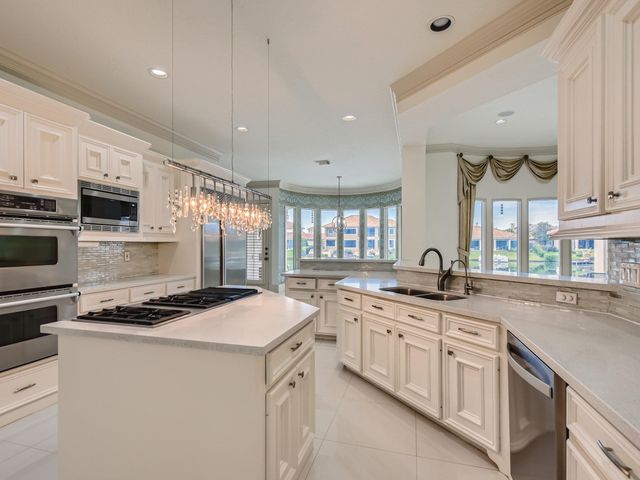 19027 Crescent Bay Drive, Houston, TX 77094