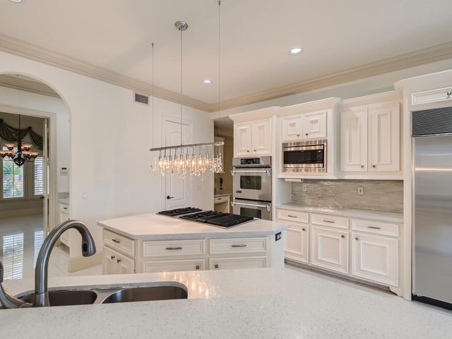 19027 Crescent Bay Drive, Houston, TX 77094