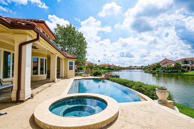 19027 Crescent Bay Drive, Houston, TX 77094