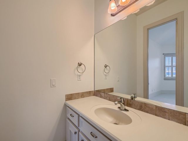 19027 Crescent Bay Drive, Houston, TX 77094