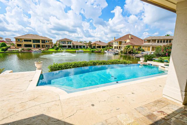 19027 Crescent Bay Drive, Houston, TX 77094