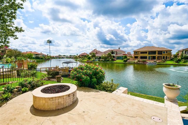 19027 Crescent Bay Drive, Houston, TX 77094