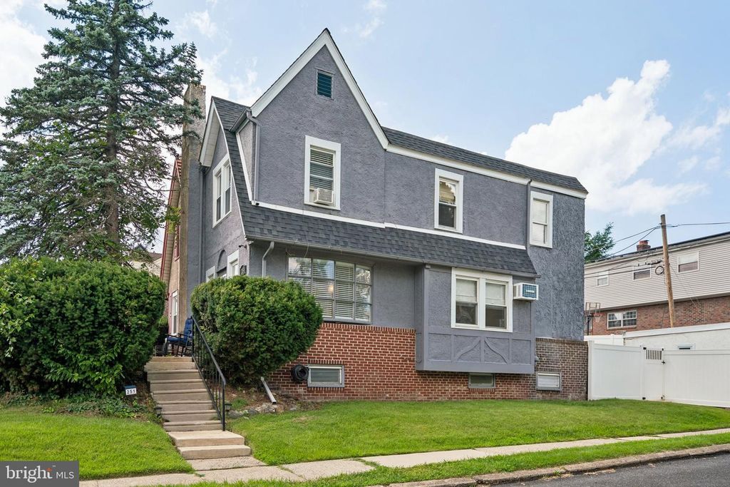 251 W ESSEX AVE, LANSDOWNE, PA 19050 — exterior