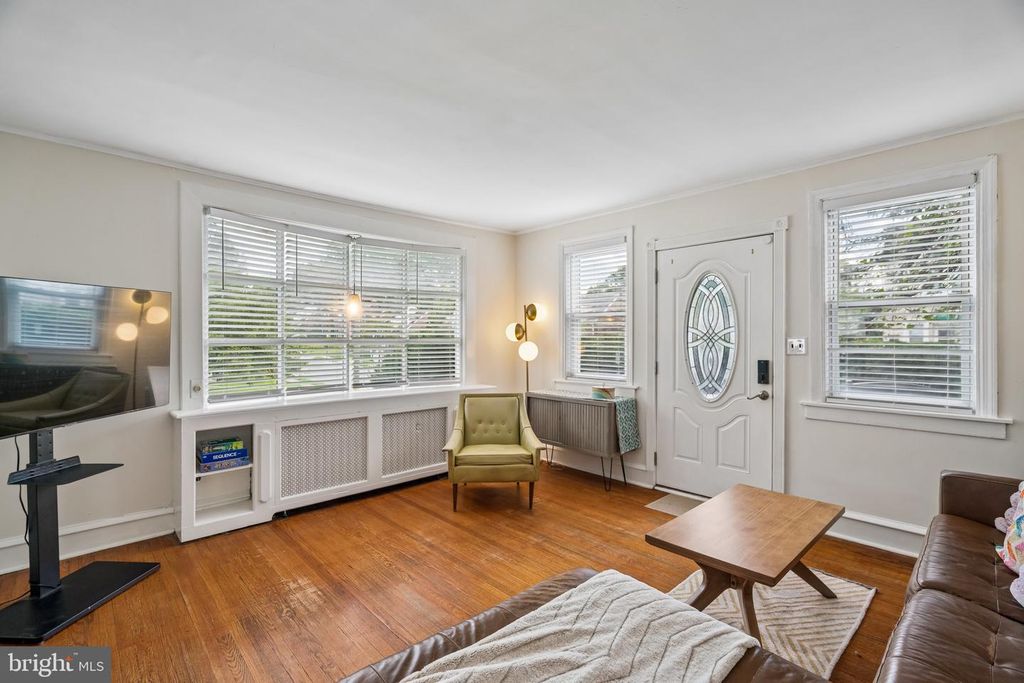 251 W ESSEX AVE, LANSDOWNE, PA 19050 — photo 3