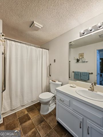1800 Clairmont Lk A703, Decatur, GA 30033