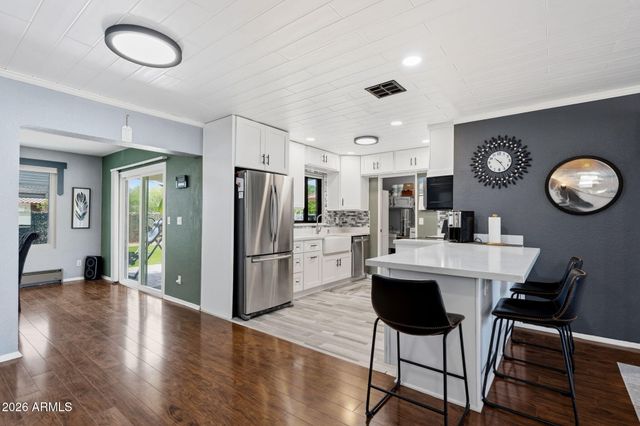 1013 LEISURE WORLD --, Mesa, AZ 85206