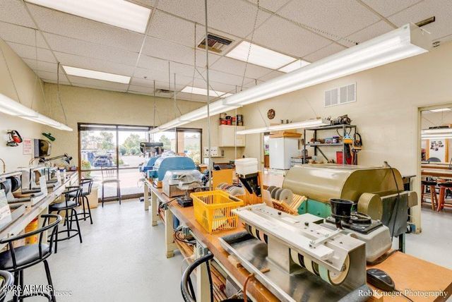 1013 LEISURE WORLD --, Mesa, AZ 85206