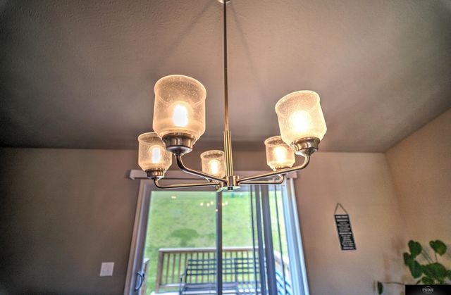 7720 N 108 Street, Omaha, NE 68142