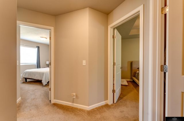 7720 N 108 Street, Omaha, NE 68142