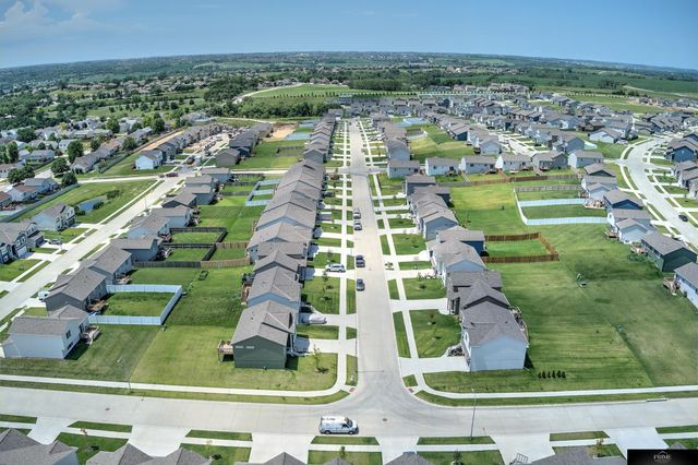 7720 N 108 Street, Omaha, NE 68142