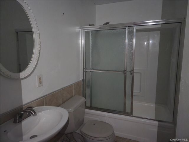 43 Glenmere Homesites Road, Florida, NY 10921