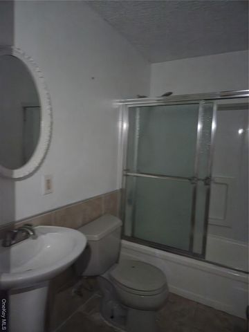 43 Glenmere Homesites Road, Florida, NY 10921