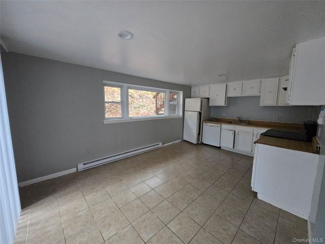 43 Glenmere Homesites Road, Florida, NY 10921