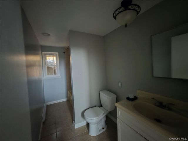 43 Glenmere Homesites Road, Florida, NY 10921