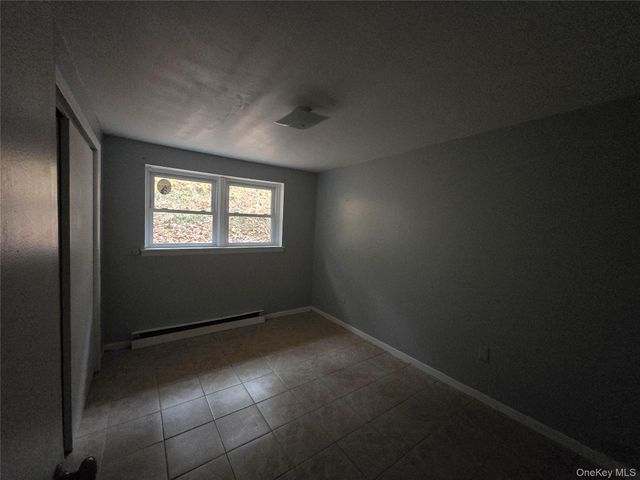 43 Glenmere Homesites Road, Florida, NY 10921