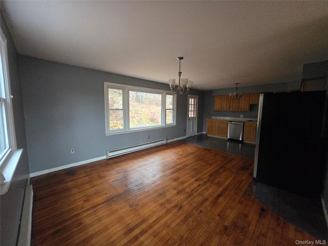 43 Glenmere Homesites Road, Florida, NY 10921