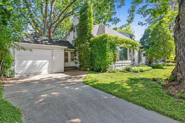 1531 Idaho Avenue W, Falcon Heights, MN 55108