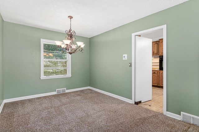 1531 Idaho Avenue W, Falcon Heights, MN 55108