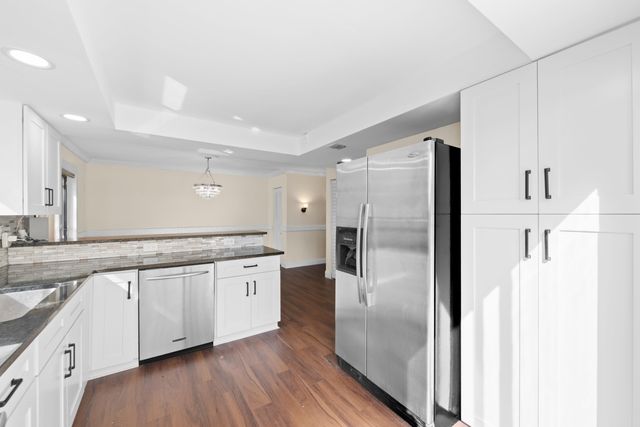 32 Wimbledon Lakes Drive 221, Plantation, FL 33324