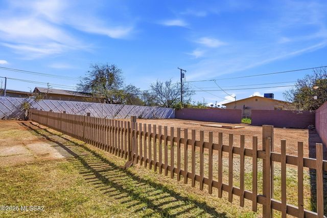 425 W Missouri Street, Tucson, AZ 85714