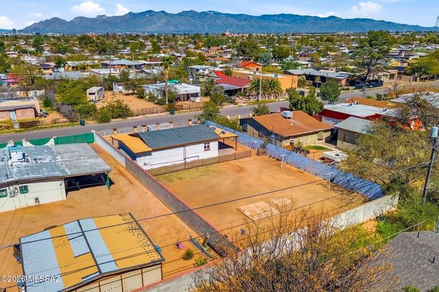 425 W Missouri Street, Tucson, AZ 85714