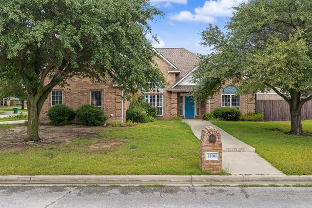 1106 Owl Drive, Decatur, TX 76234