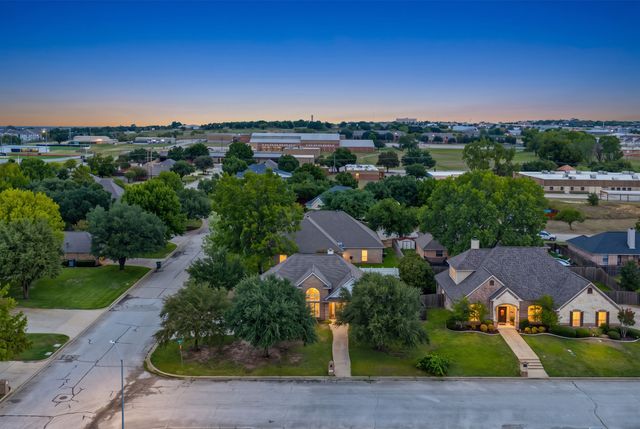 1106 Owl Drive, Decatur, TX 76234