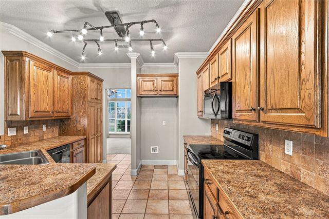 1106 Owl Drive, Decatur, TX 76234