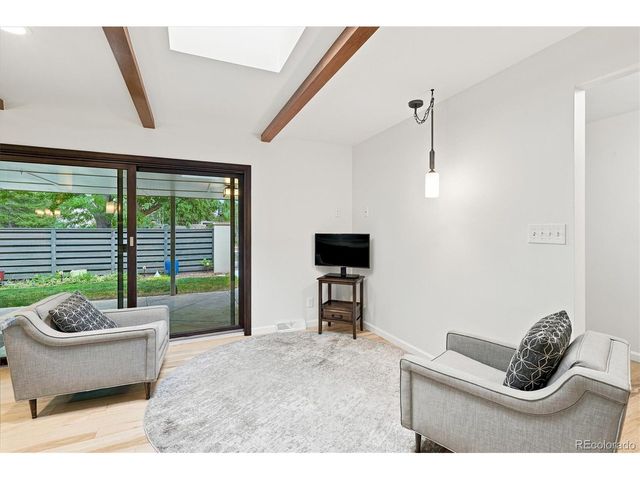 4961 W Quarles Dr, Littleton, CO 80128