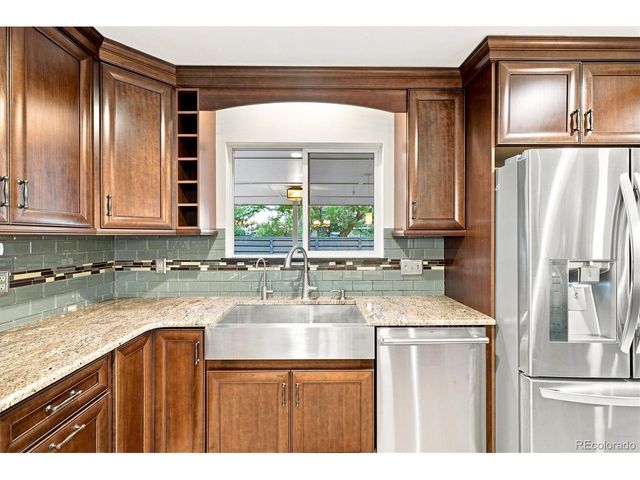 4961 W Quarles Dr, Littleton, CO 80128