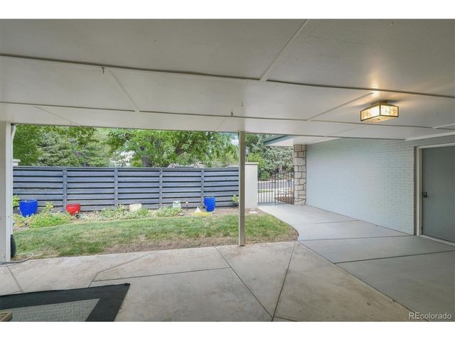 4961 W Quarles Dr, Littleton, CO 80128